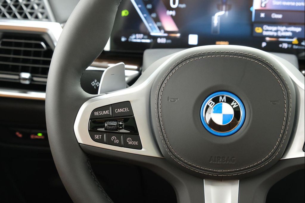 2026 BMW X5 PHEV XDRIVE50E thumbnail 16