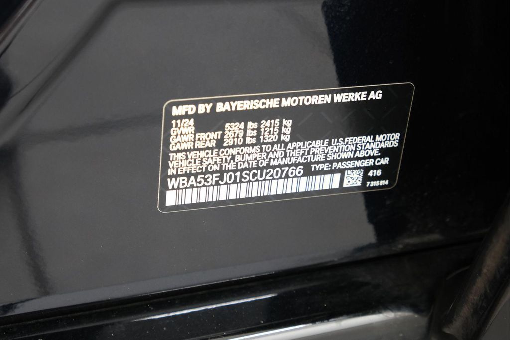 صورة مصغرة 32 لـ 2025 BMW 530 XDRIVE