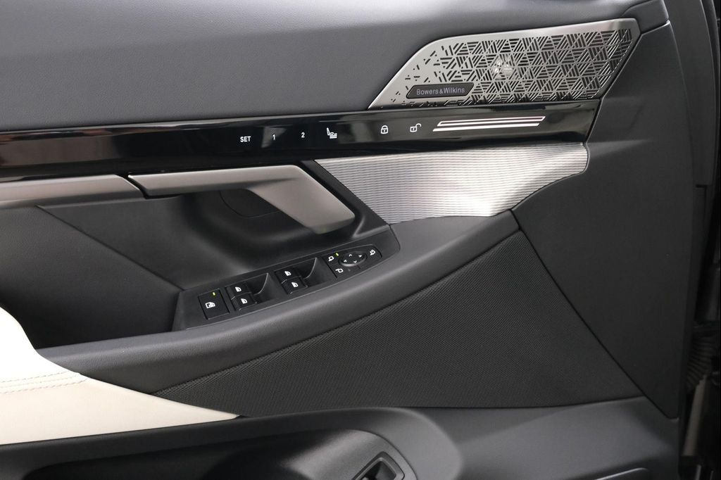 صورة مصغرة 25 لـ 2025 BMW 530 XDRIVE