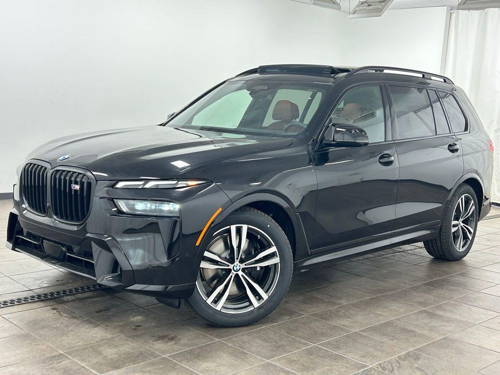 New 2026 BMW X7 M60i