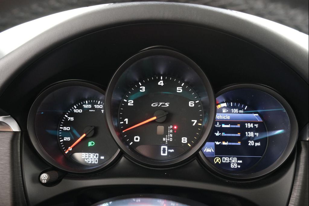 2021 Porsche MACAN MACAN GTS 缩略图 16