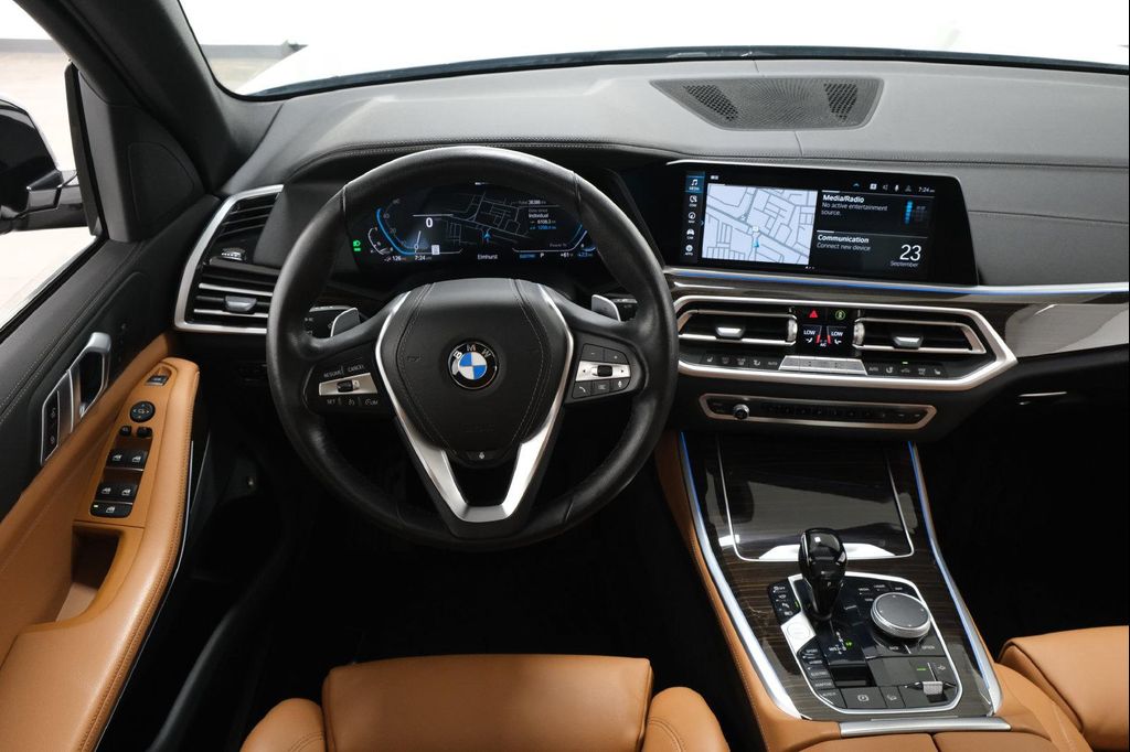 2021 BMW X5 PHEV XDRIVE45E — миниатюра 11