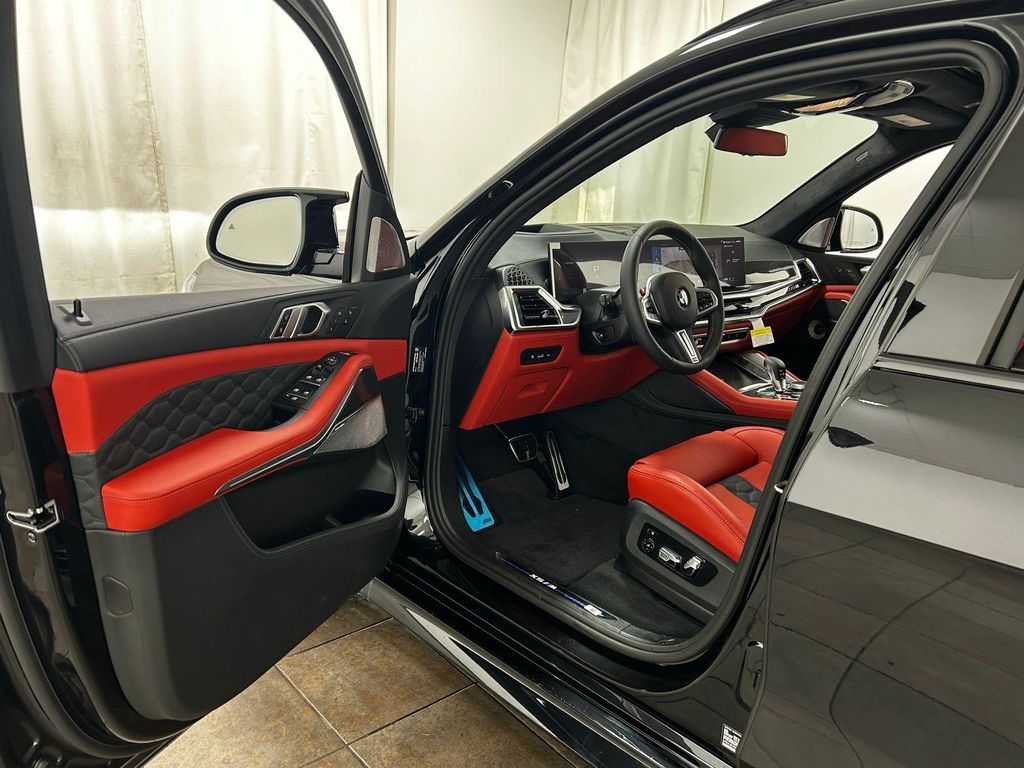 صورة مصغرة 26 لـ 2026 BMW X5 M BASE