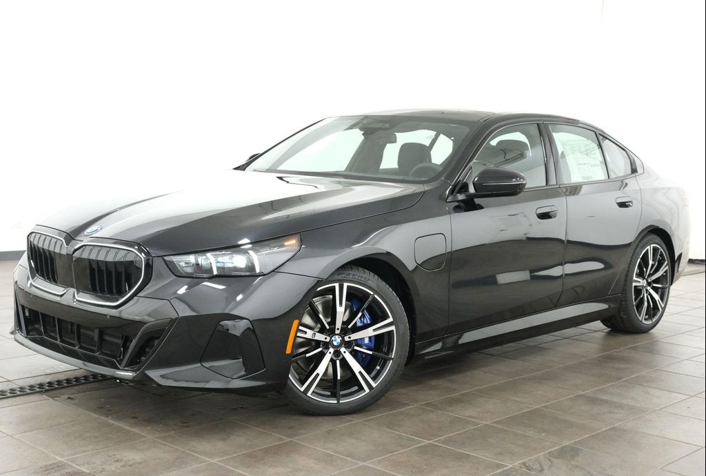 New 2027 BMW 550e 550e xDrive