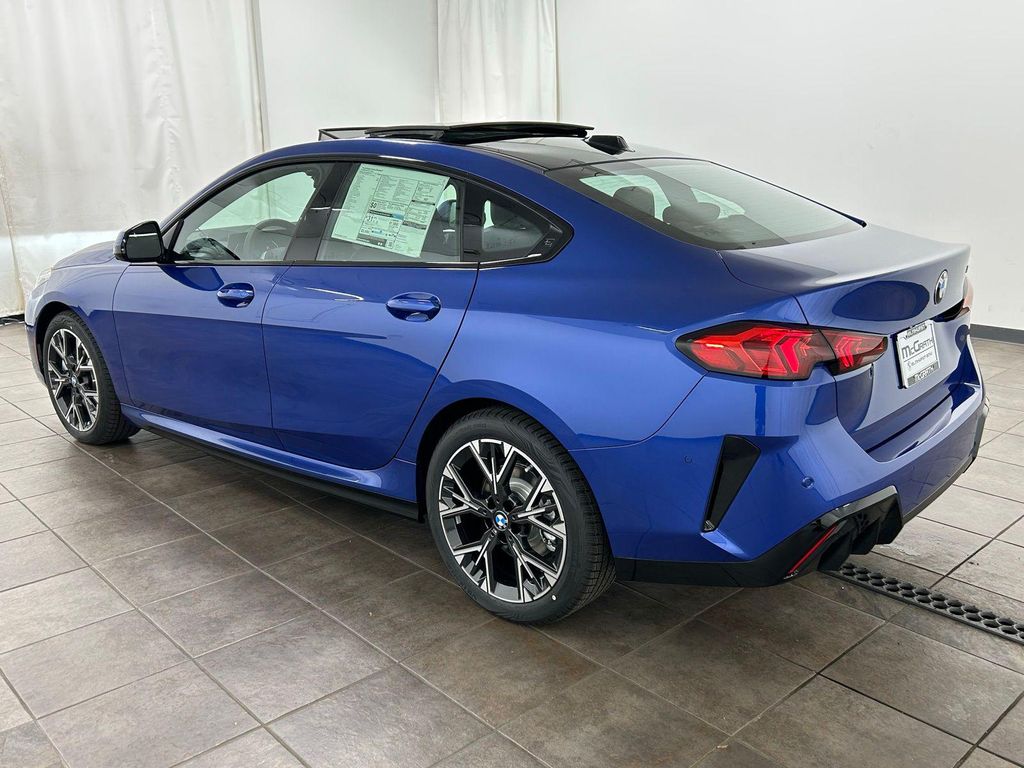 2026 BMW 228 GRAN COUPE 照片 3