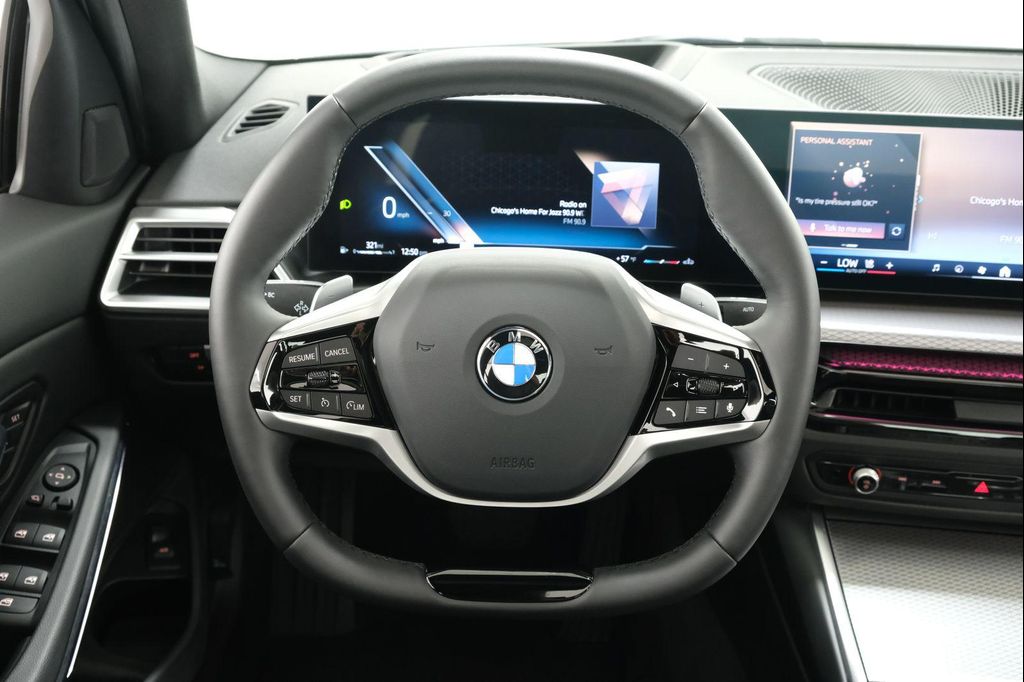صورة مصغرة 12 لـ 2025 BMW 330 XDRIVE