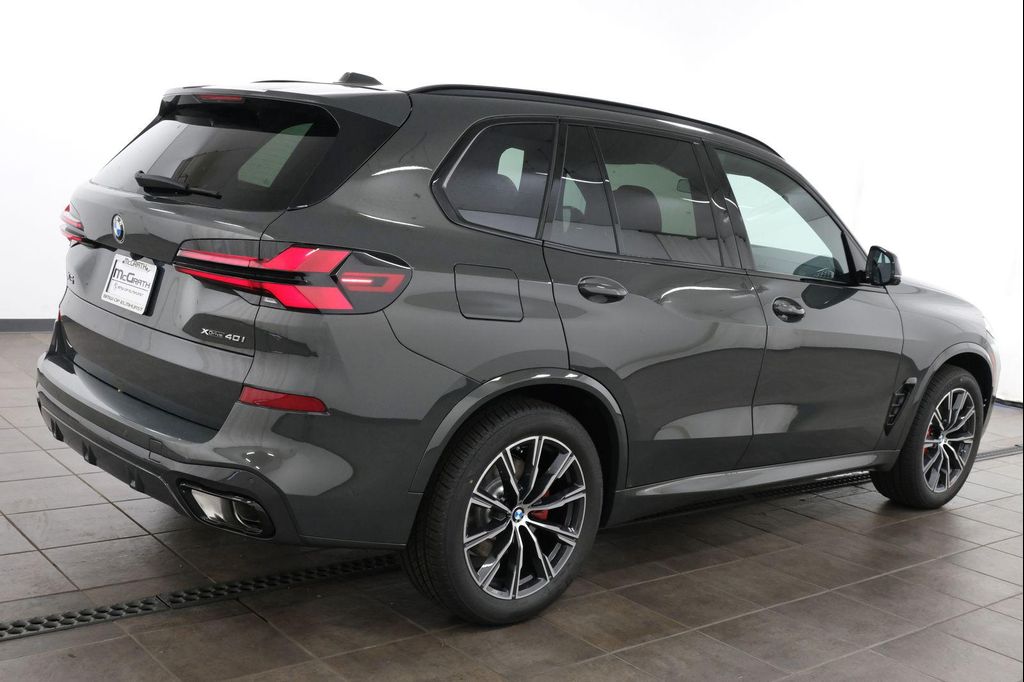 صورة 7 لـ 2026 BMW X5 XDRIVE40I