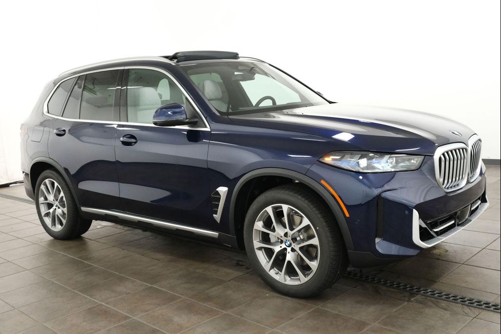 صورة 9 لـ 2026 BMW X5 XDRIVE40I