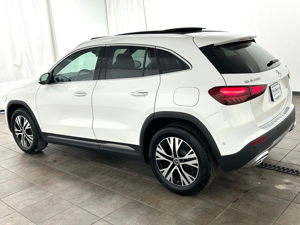 MERCEDES-BENZ GLA-CLASS - 3