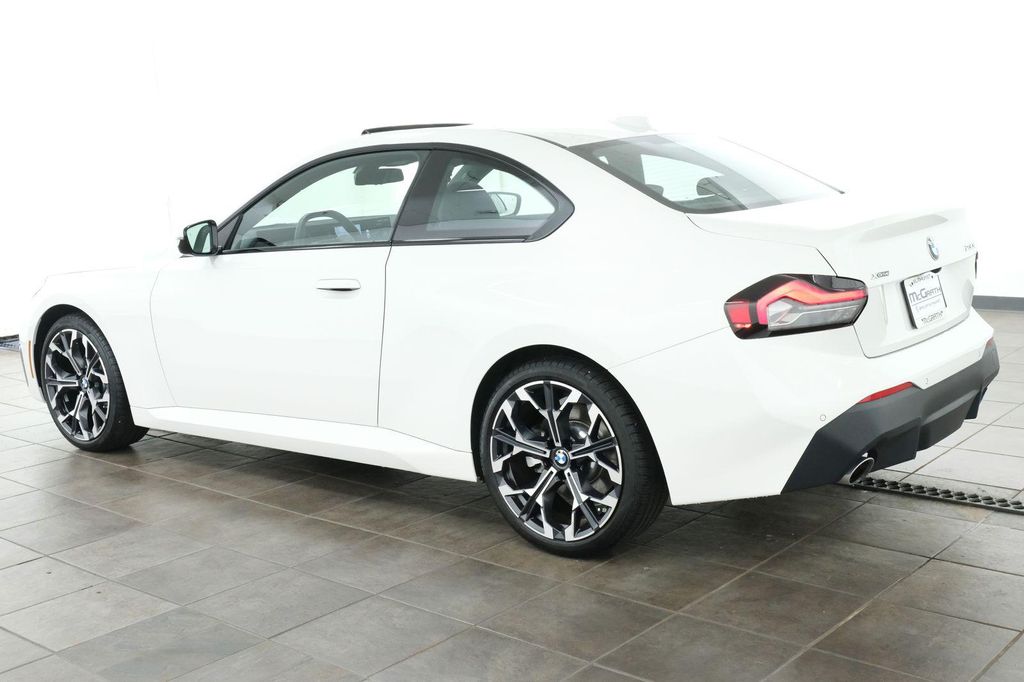 صورة 3 لـ 2025 BMW 230 XDRIVE