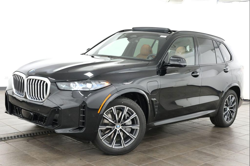 New 2026 BMW X5 PHEV xDrive50e
