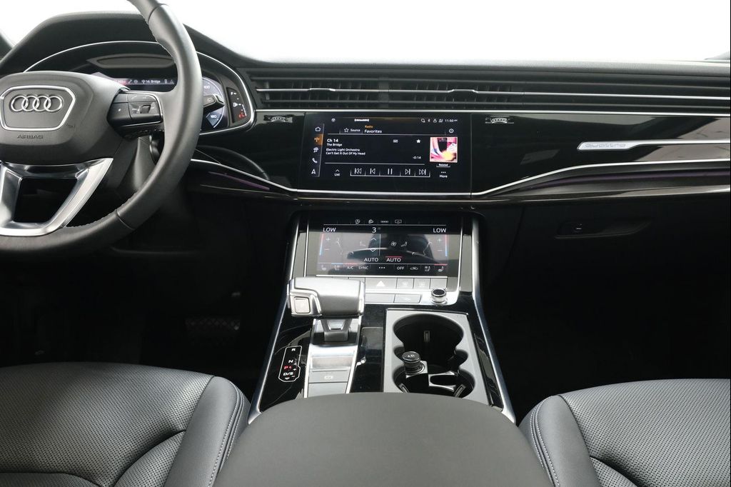 2025 AUDI Q7 55 PREMIUM PLUS photo 9
