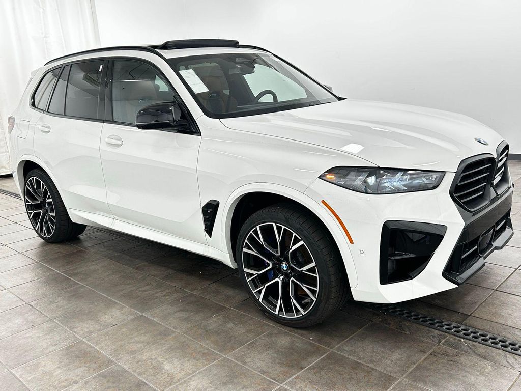صورة مصغرة 11 لـ 2026 BMW X5 M BASE