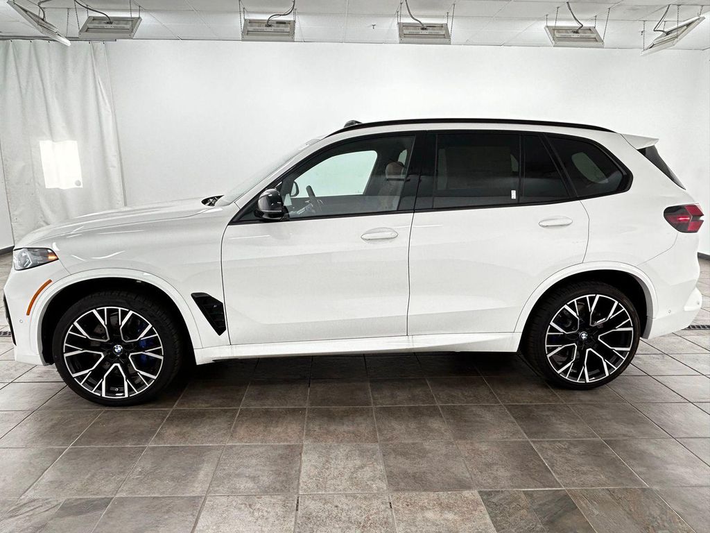 2026 BMW X5 M BASE 照片 3
