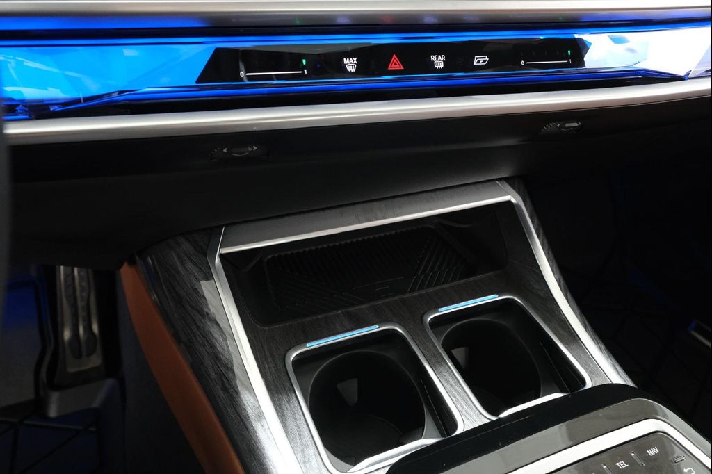 2025 BMW 760 XDRIVE — миниатюра 20