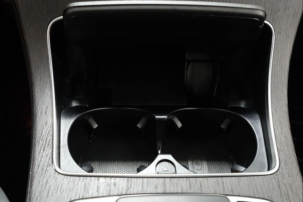 2022 Mercedes-BENZ GLC — миниатюра 22
