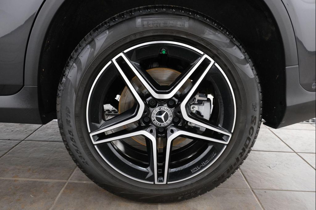 2022 Mercedes-BENZ GLC — миниатюра 37