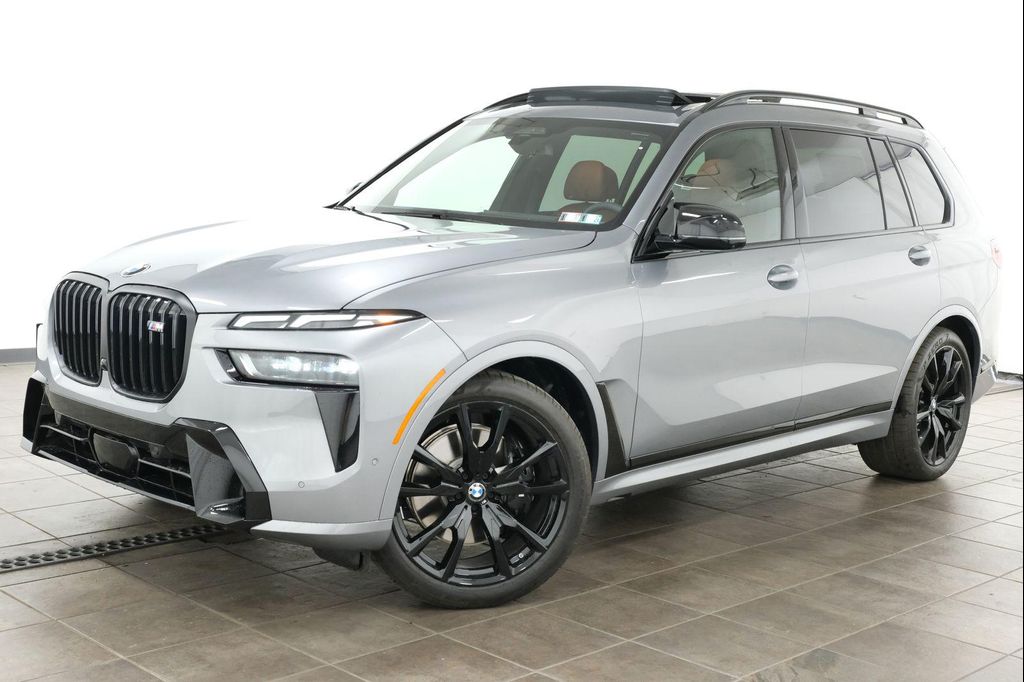 New 2026 BMW X7 M60i