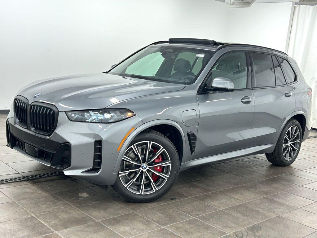 New 2026 BMW X5 PHEV xDrive50e