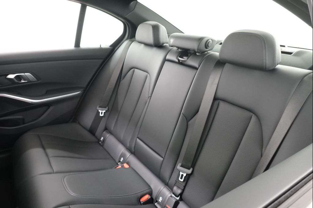 2023 BMW 330 XDRIVE — миниатюра 32