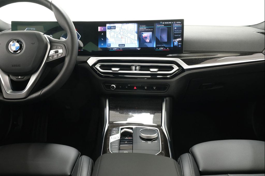 صورة 9 لـ 2023 BMW 330 XDRIVE