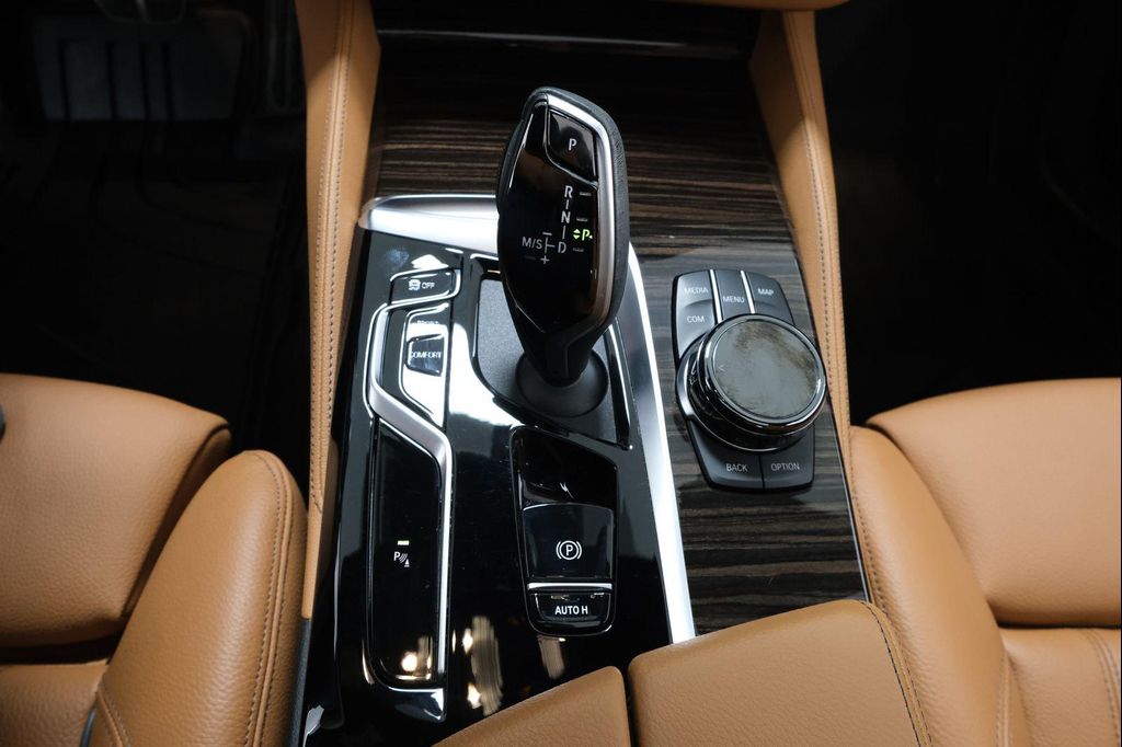 صورة مصغرة 23 لـ 2023 BMW 540 I XDRIVE