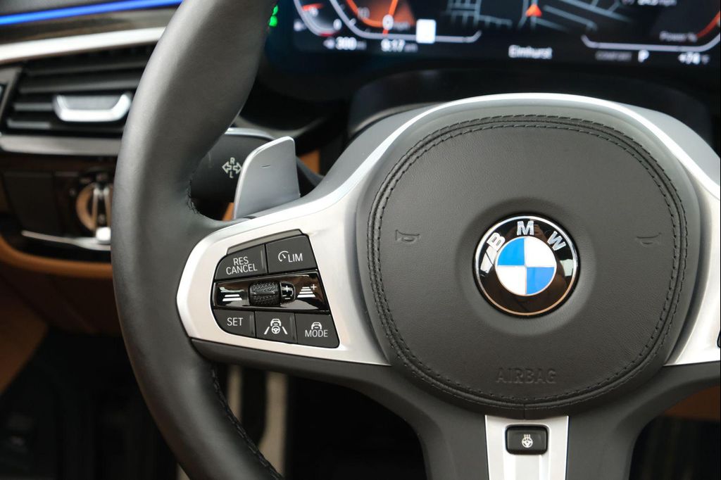 صورة مصغرة 11 لـ 2023 BMW 540 I XDRIVE