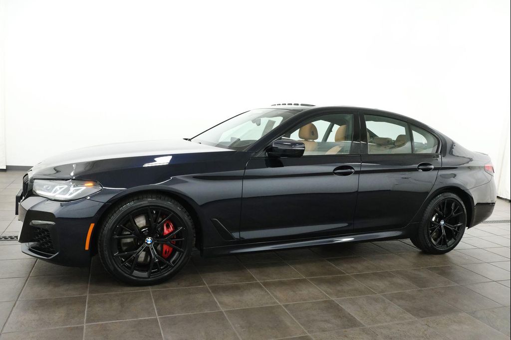 صورة 2 لـ 2023 BMW 540 I XDRIVE
