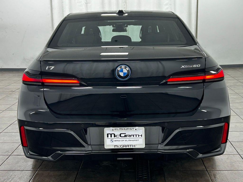 صورة 5 لـ 2026 BMW I7 XDRIVE60