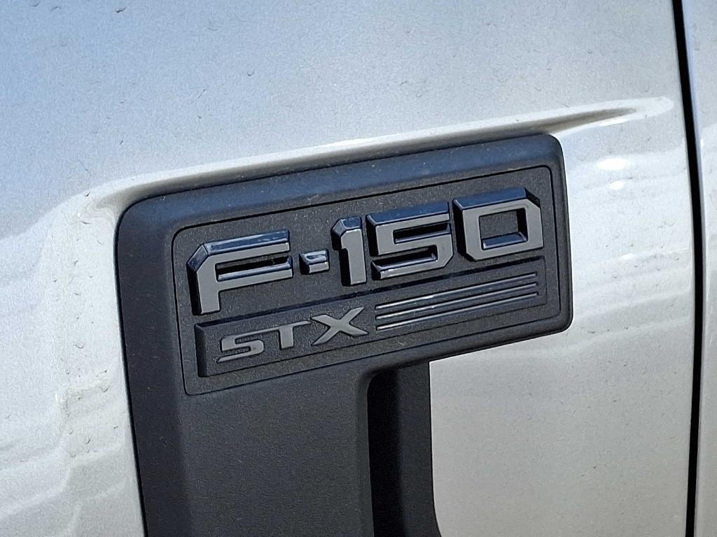 FORD F-150 STX - 4