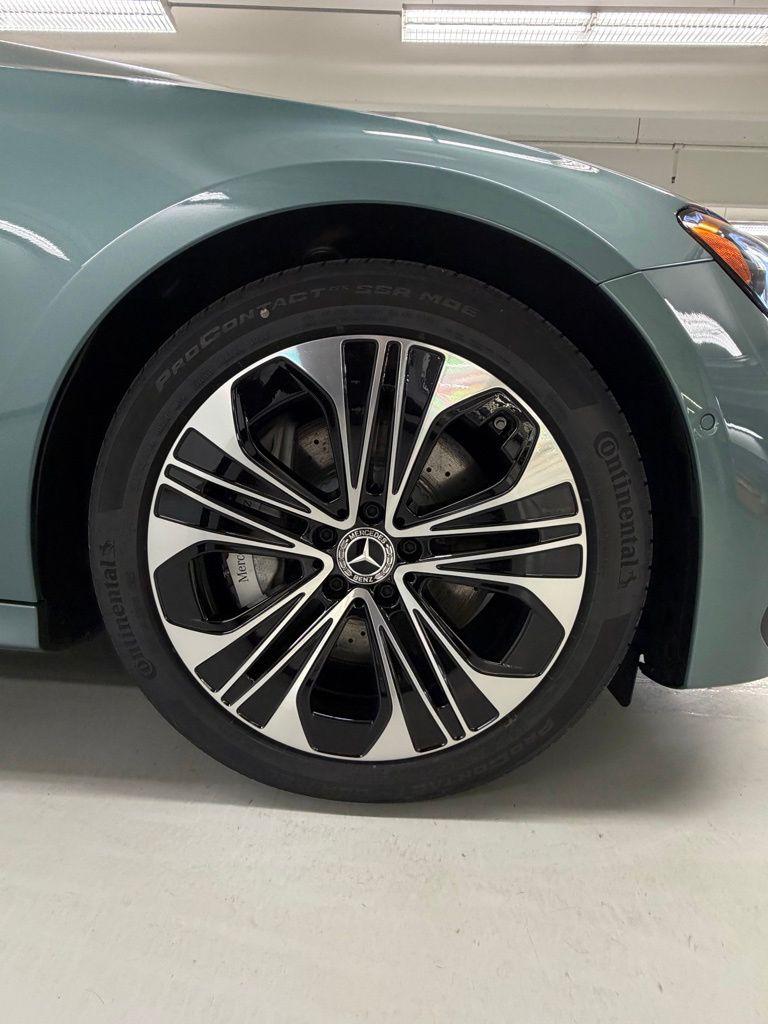 MERCEDES-BENZ E-CLASS - 9