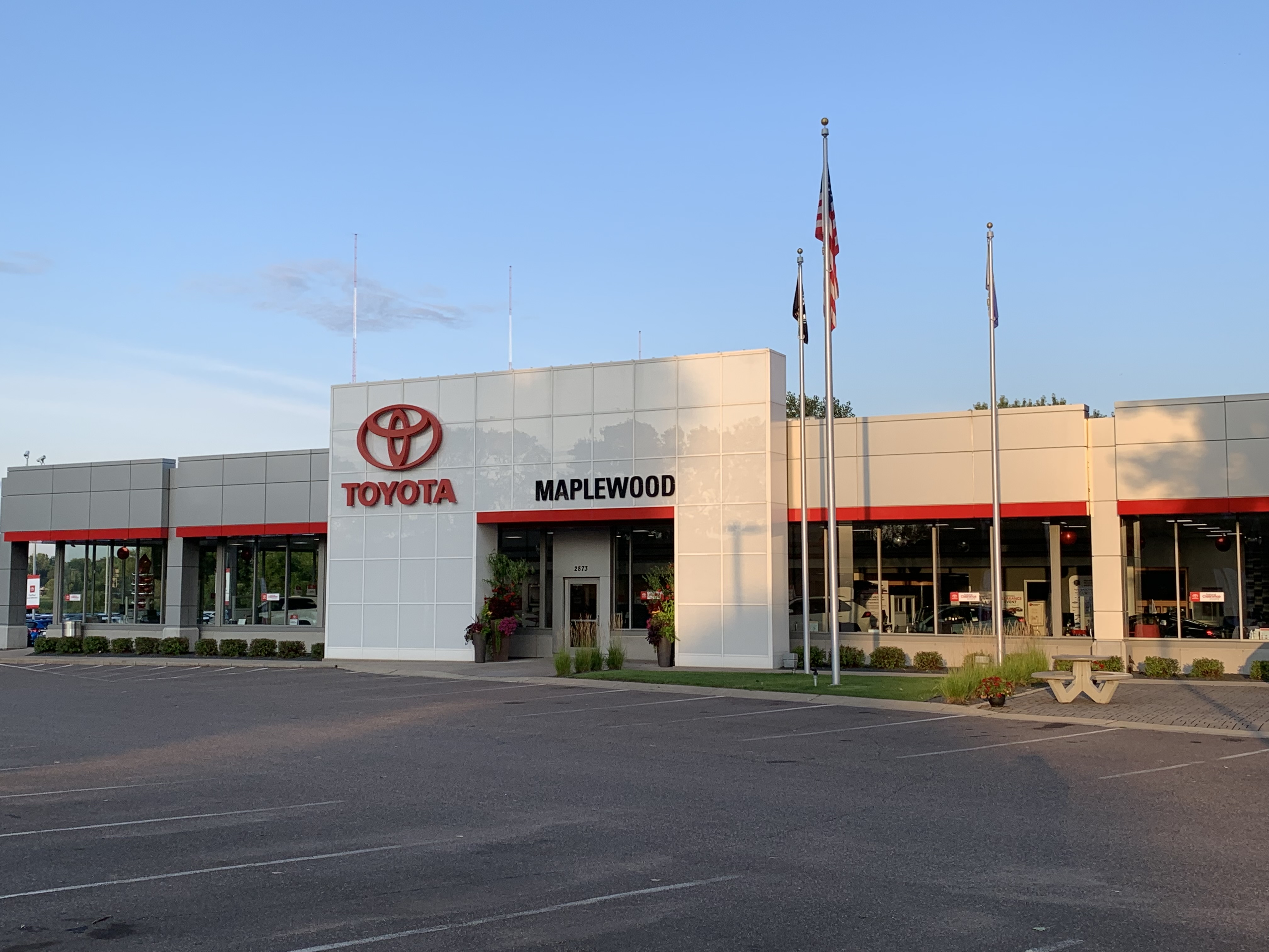 Maplewood Toyota Maplewood MN Cars Com   618fcf9d8274ed2adafc42058b474be3.JPG