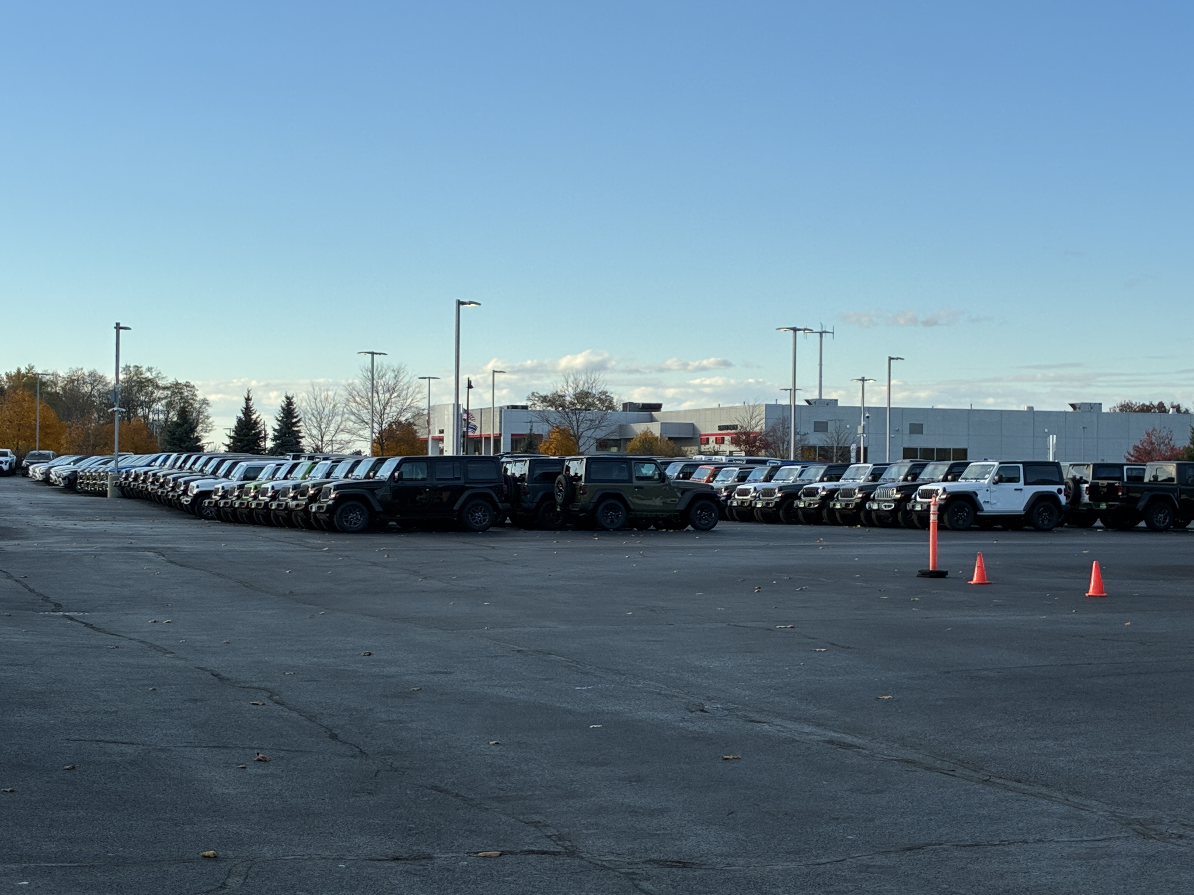 Elgin Chrysler Dodge Jeep Ram - Streamwood, IL | Cars.com