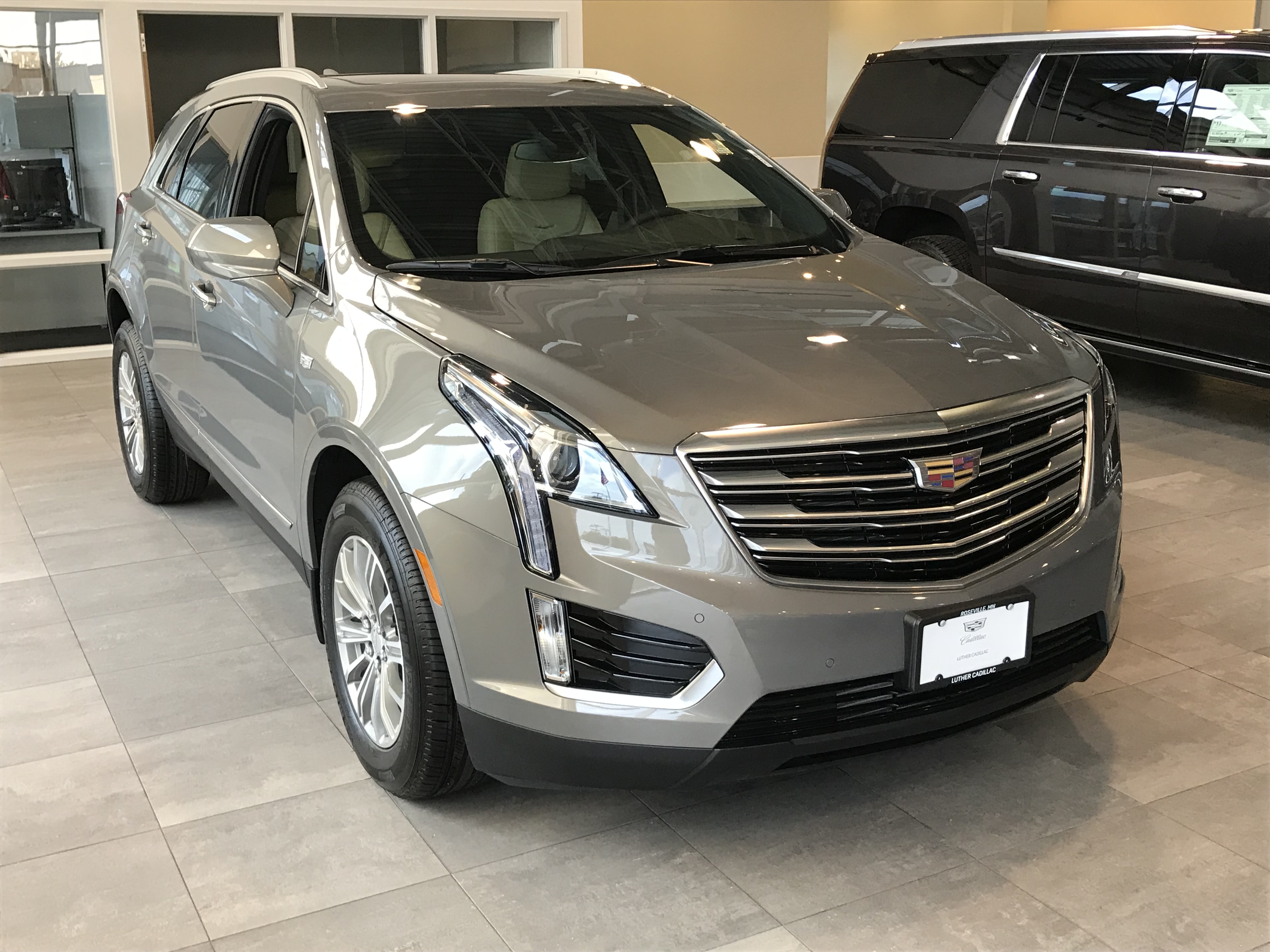 Luther Cadillac Vadnais Heights, MN