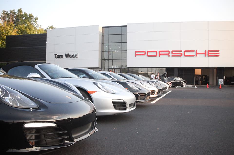 Tom Wood Porsche Service Area