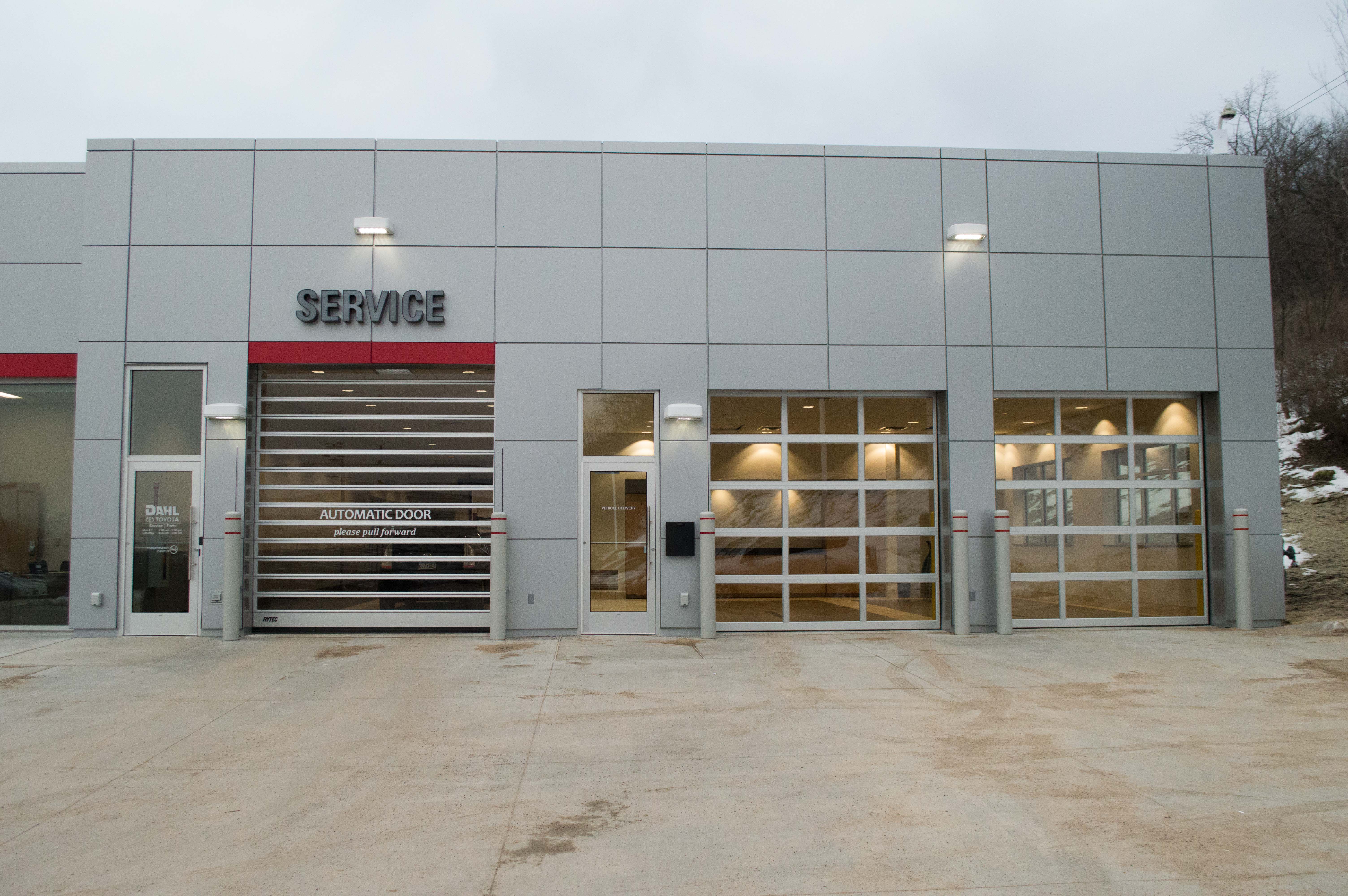 Dahl Toyota Winona, MN