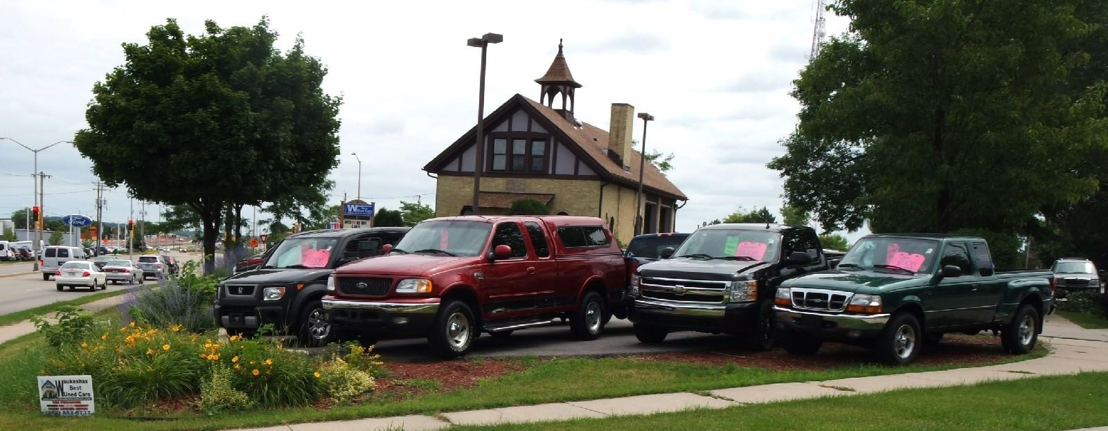 Waukesha's Best Used Cars Waukesha, WI