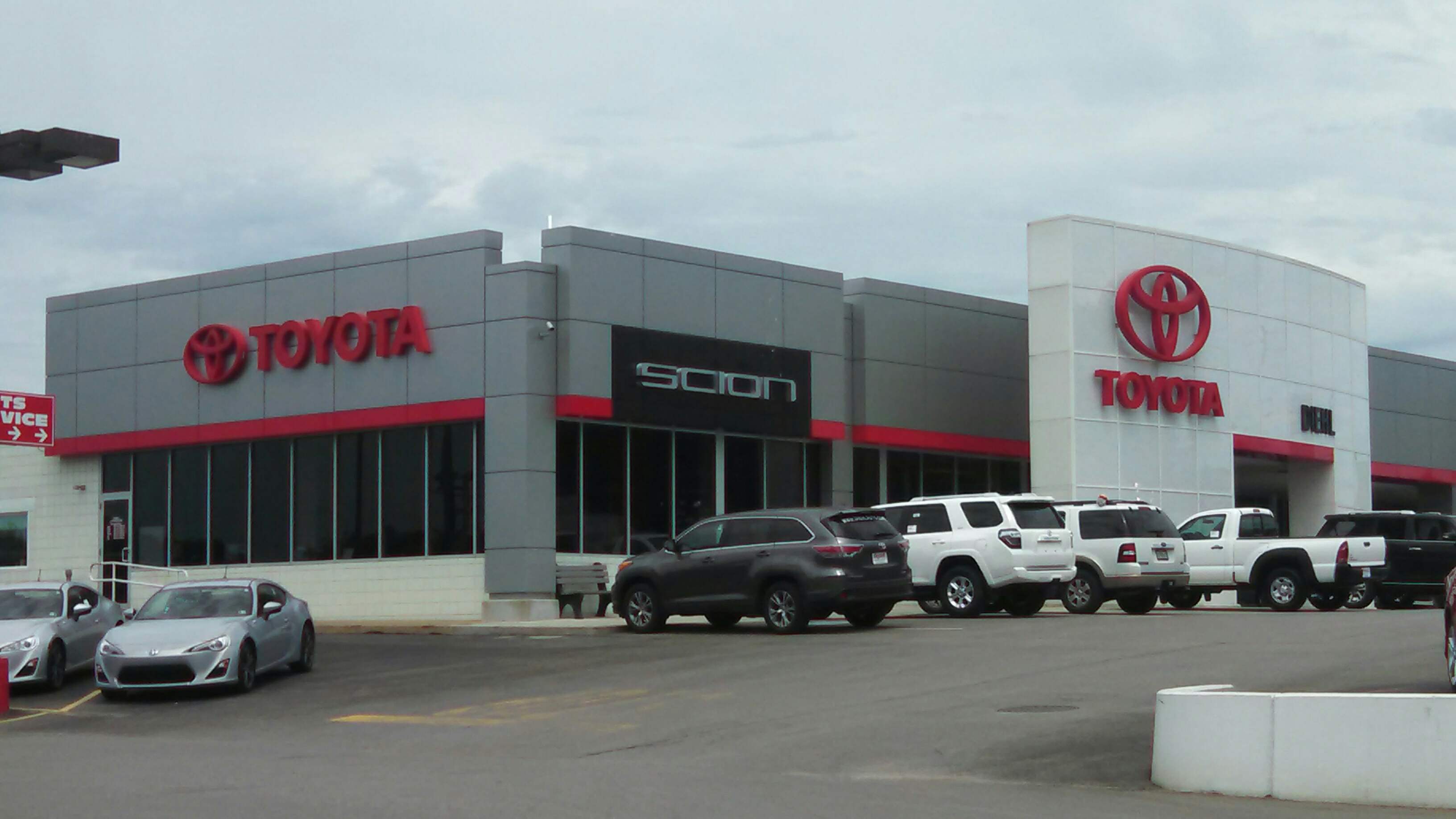 Diehl Chrysler Dodge Jeep Ram Toyota Butler, PA