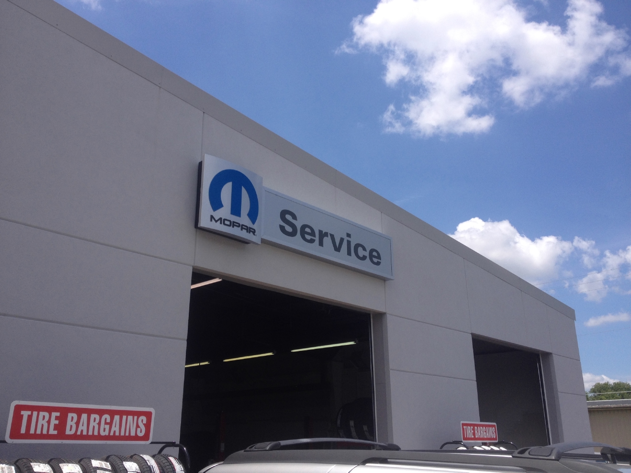 Jay Hatfield Chrysler Dodge Jeep Ram Frontenac, KS