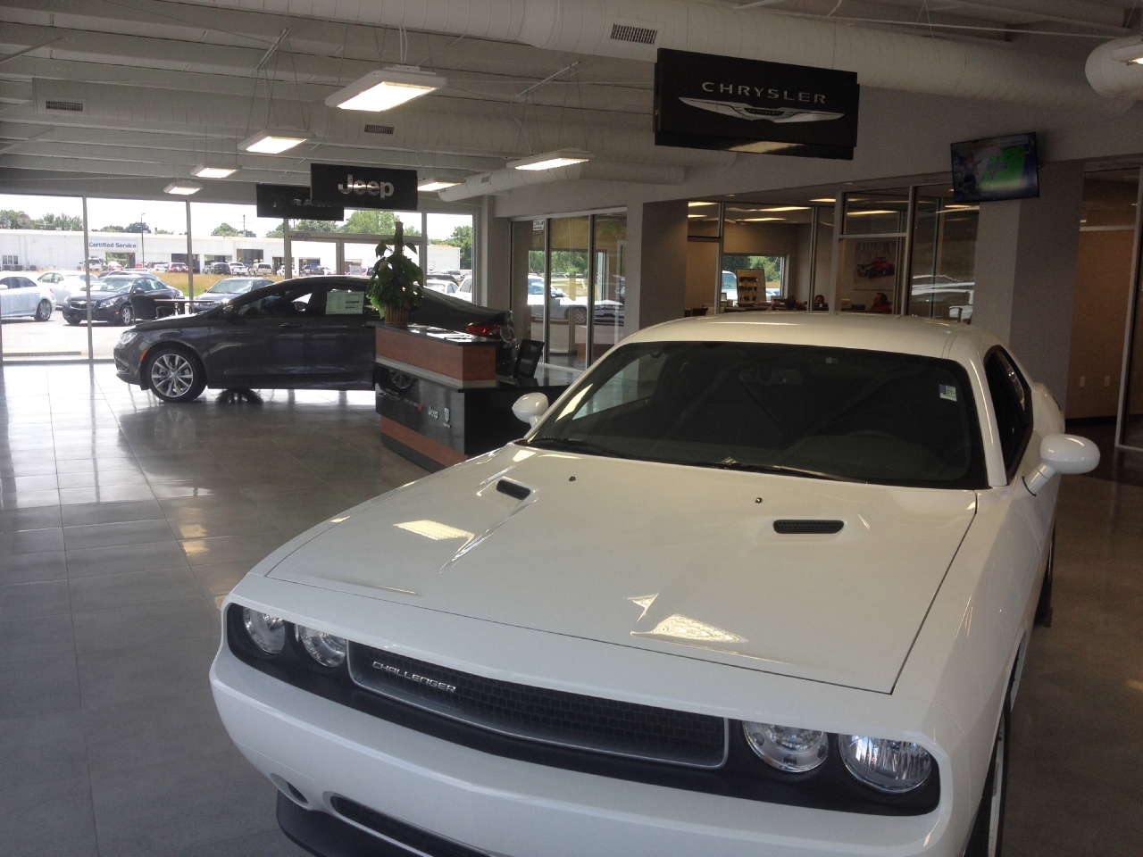 Jay Hatfield Chrysler Dodge Jeep Ram Frontenac KS Cars