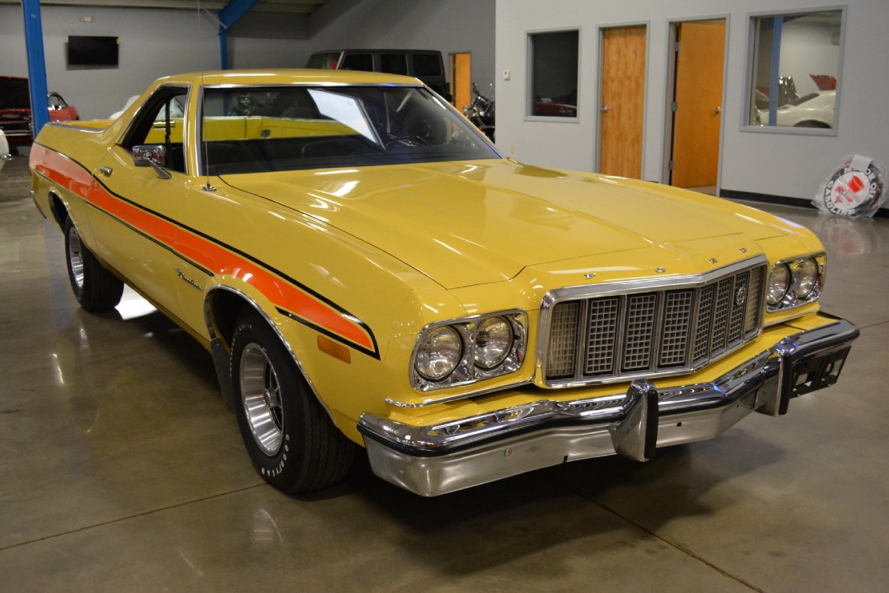 John Kufleitners Galleria of Vintage, Classic & Pristine Cars Salem