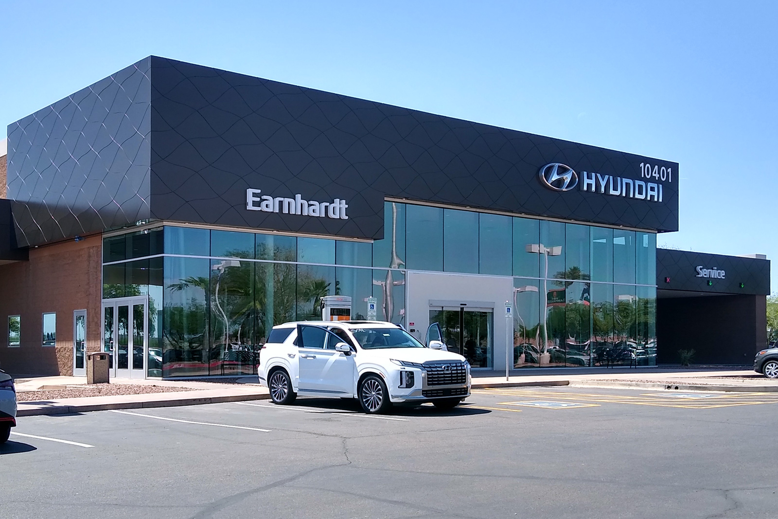 Earnhardt Hyundai - Avondale, AZ | Cars.com