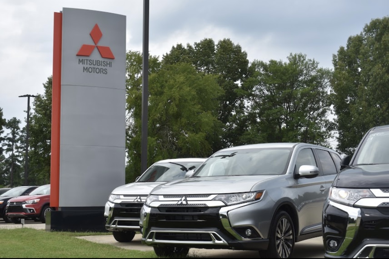 Barnes Crossing Mitsubishi Saltillo, MS
