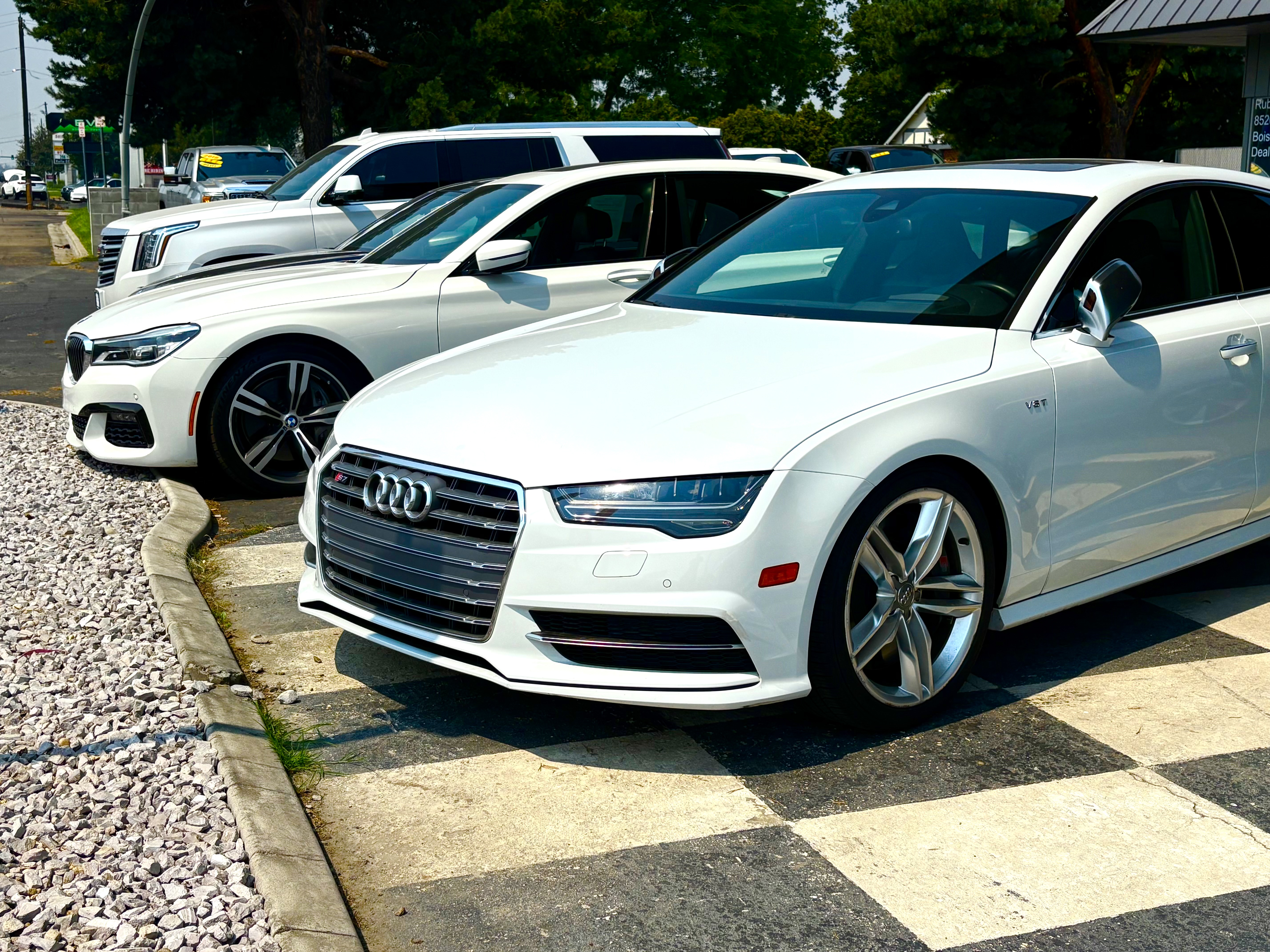 Dealer photo