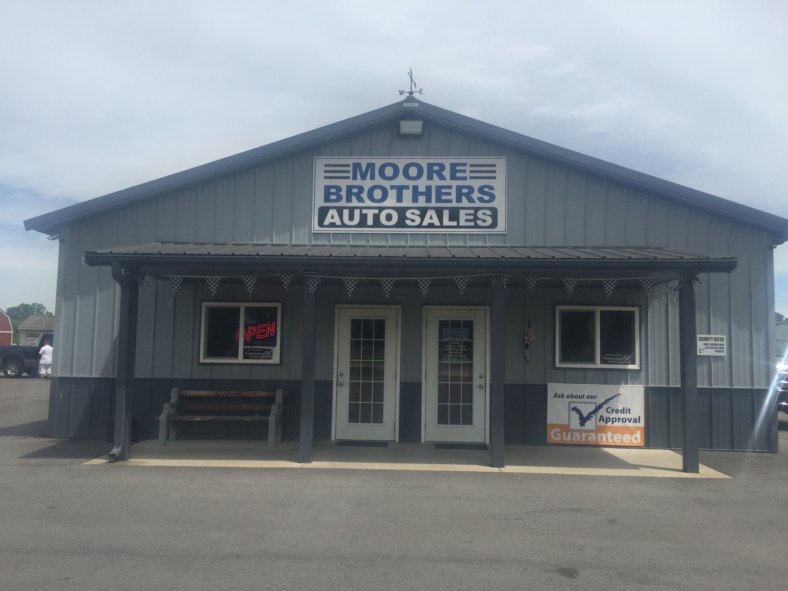 Moore Brothers Auto Sales Pinckneyville, IL