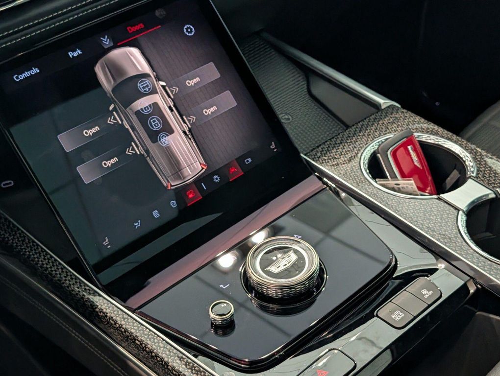 صورة مصغرة 55 لـ 2025 Cadillac ESCALADE V-SERIES