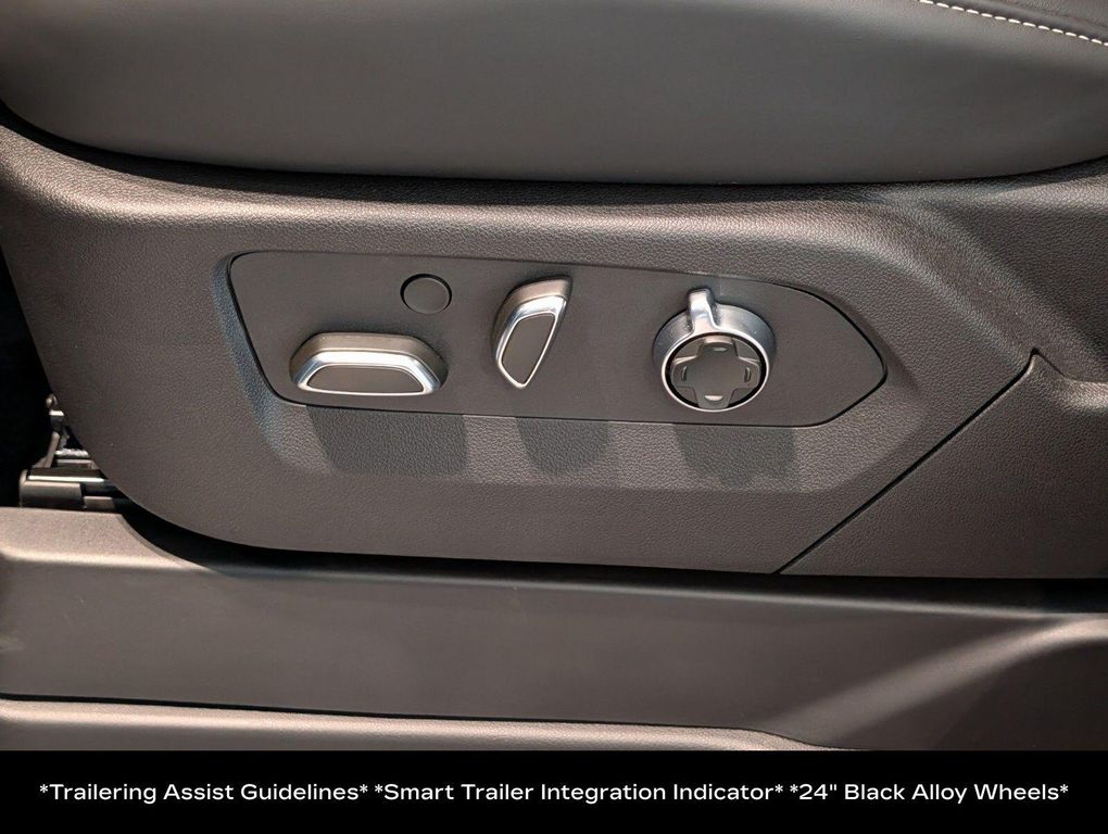 صورة مصغرة 35 لـ 2025 Cadillac ESCALADE V-SERIES