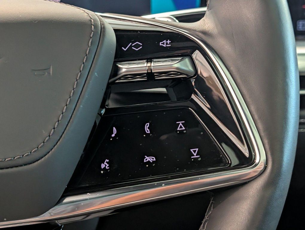 صورة مصغرة 50 لـ 2025 Cadillac ESCALADE V-SERIES