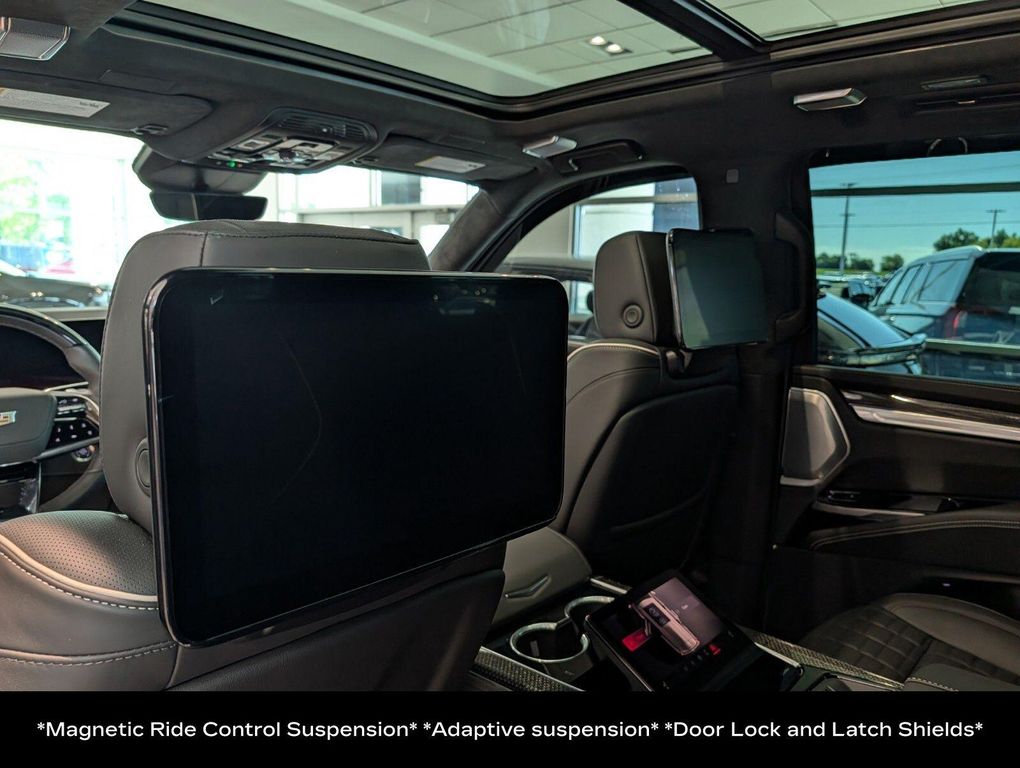 صورة مصغرة 15 لـ 2025 Cadillac ESCALADE V-SERIES