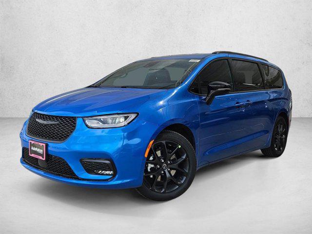 New 2026 Chrysler Pacifica L